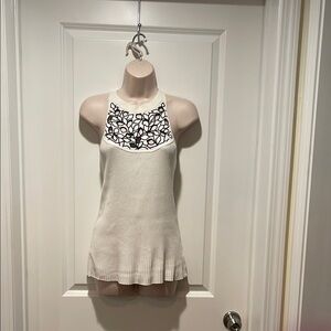 White House Black Market Cream Sleeveless Tank Top